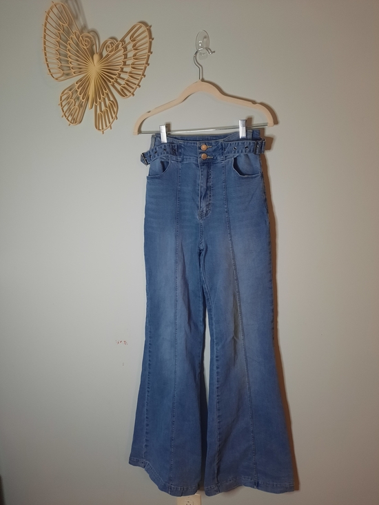 Jealous Tomato Denim - Jealous Tomato Sz Small, High-Waist Blue Flare Jeans, Side Belt, Hippy, Boho